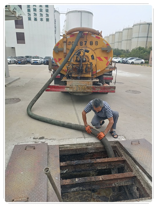 长顺隔油池清掏