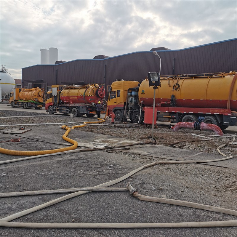 长顺污水池清理