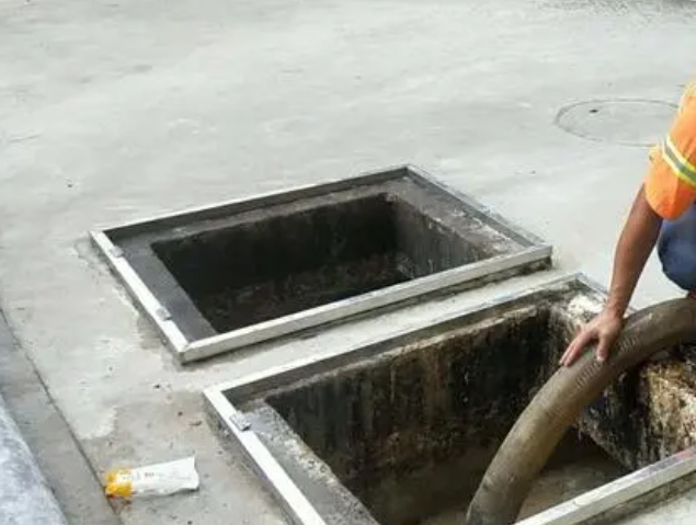 长顺化粪池清理