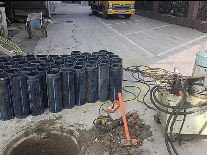 长顺PE置换管厂家 DN315置换管 非开挖管短管置换